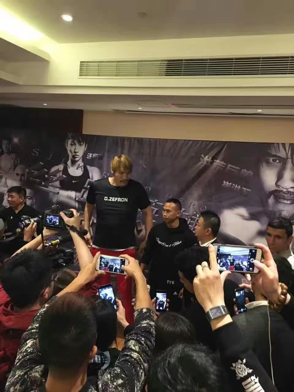 数百韩国人在美被抓